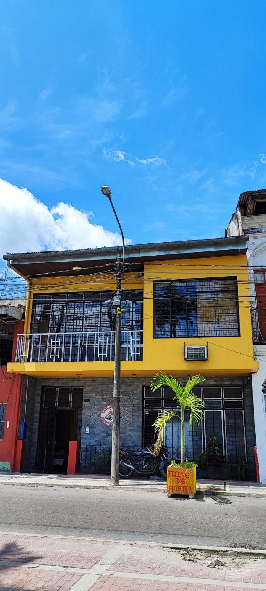 Flying Dog Hostel Iquitos Esterno foto