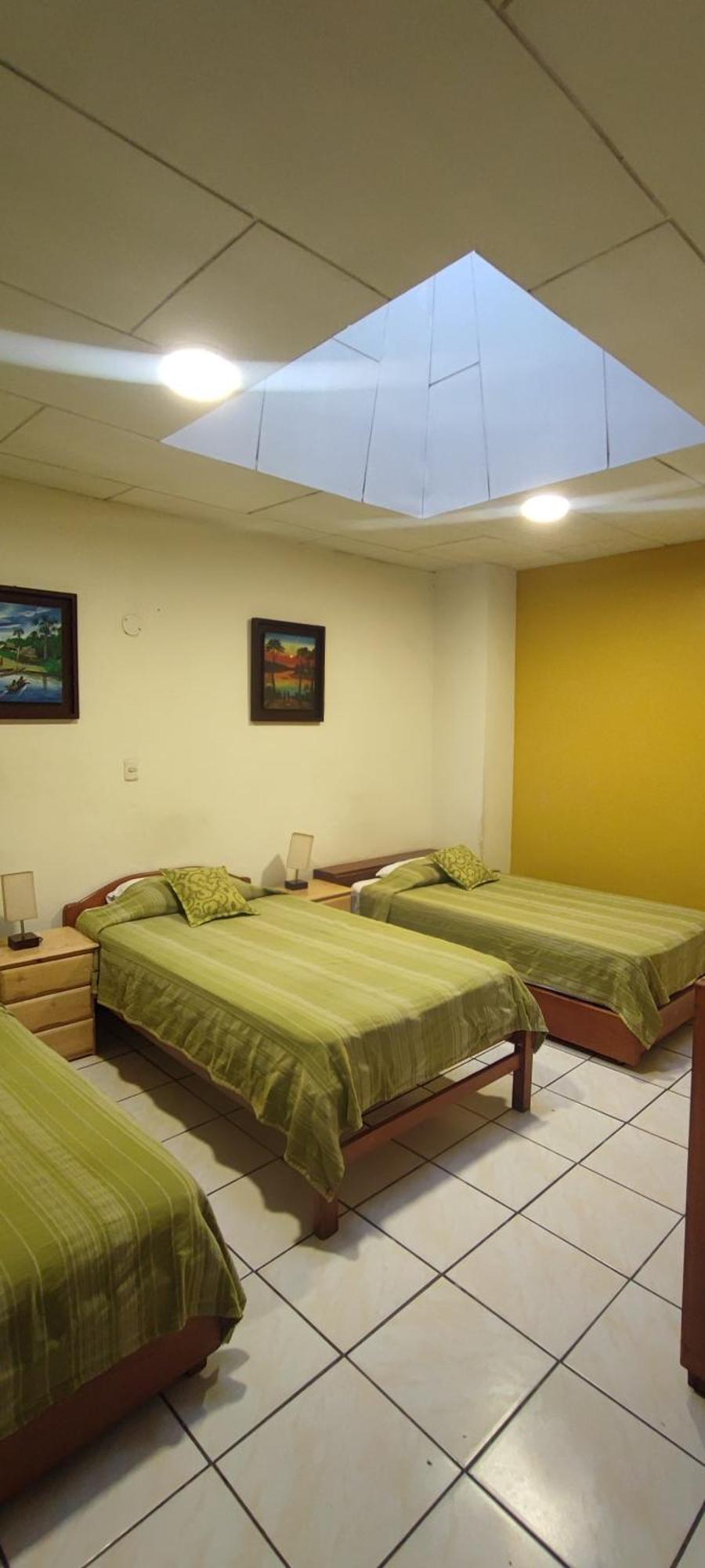 Flying Dog Hostel Iquitos Esterno foto